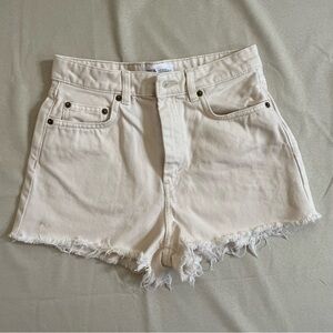 ZARA Women’s White Denim Shorts Size 4